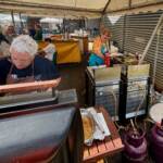 Sous la houlette de Françoise (Madame Frite), le snack fonctionne à plein régime
