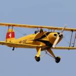 Arrivée d'un Bücker Bü 131 APM Jungmann de 1930, basé à Lausanne (HB-UUZ)