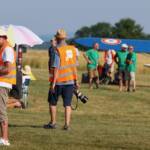 Présence d'une bonne vingtaine de spotters (gilets orange)