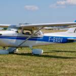 Ce n'est pas un "Traîne-Queue" mais un train tricycle... Cessna C-172 (F-BXQV). Bienvenue !